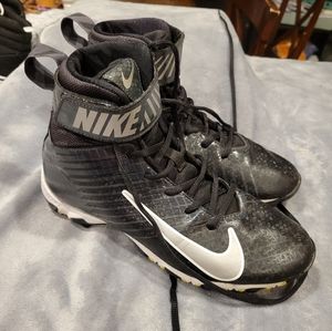 Mens sz 7 Nike football cleats